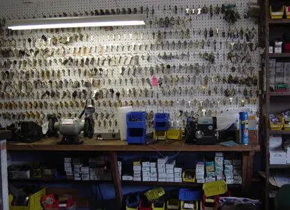 Locksmith Master Shop Kissimmee, FL 407-964-3404 - 3-Residential-Locksmith-Shop