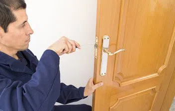 Locksmith Master Shop Kissimmee, FL 407-964-3404 - 4-Locksmith-Help