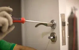 Locksmith Master Shop Kissimmee, FL 407-964-3404 Locksmith Master Shop Kissimmee, FL 407-964-3404 - 5-Locks-Repair